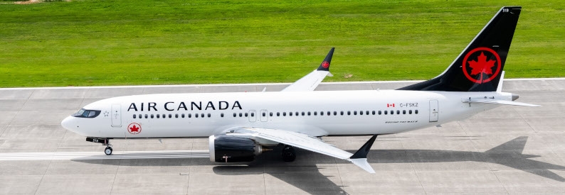 Air Canada rouge takes first B737-8
